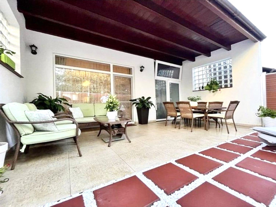 Triplex modern, 3 camere, 106 mp utili - Dumbravita, zona Fropin