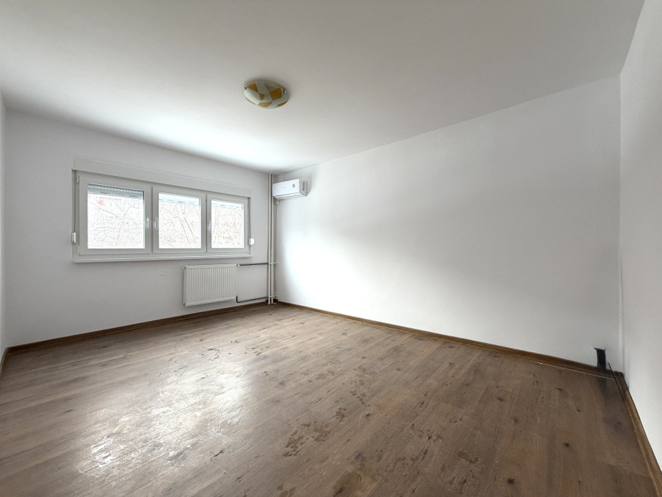 Apartament 1 camera, etaj 1, 30mp utili, renovat complet-Olimpia Stadion