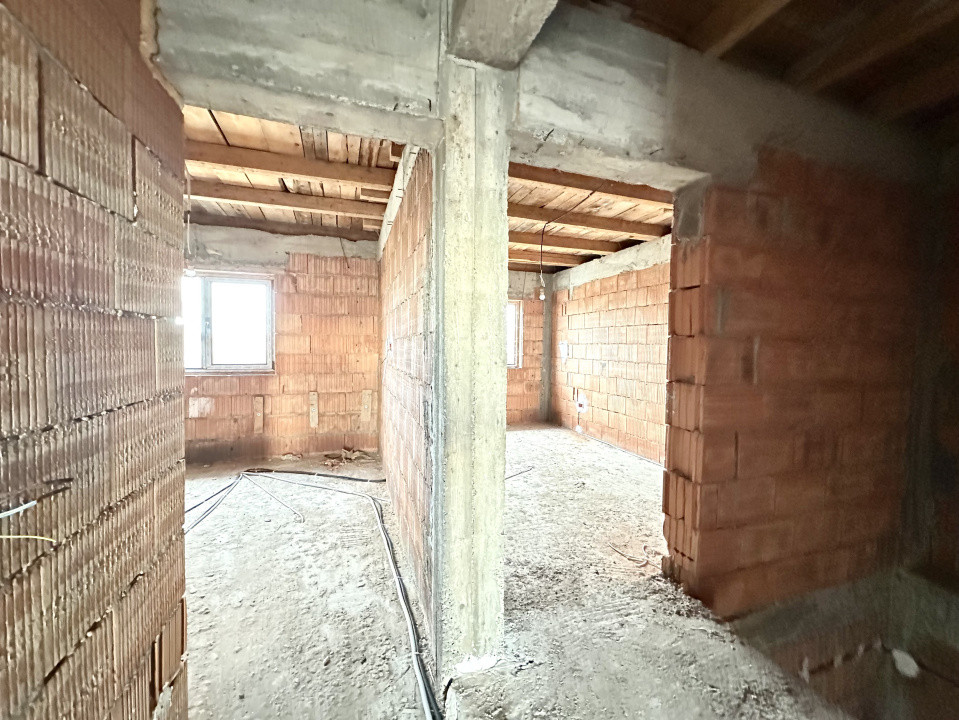 Duplex la roșu, 5 camere, 127 mp utili - Dumbravita