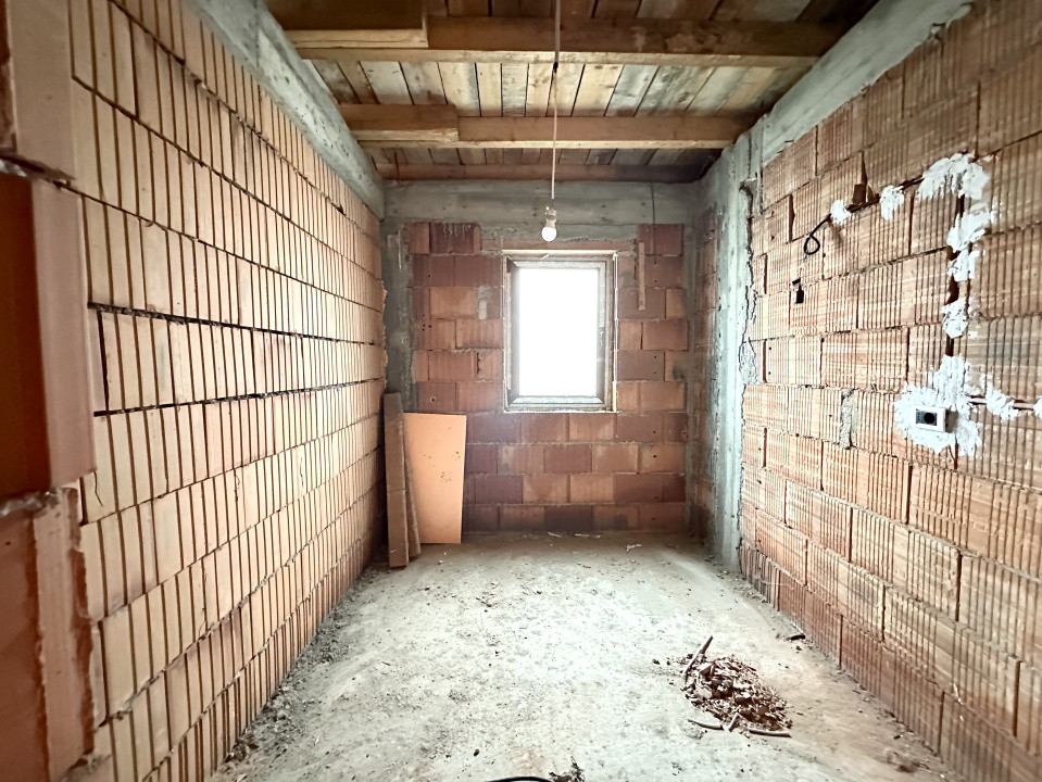 Duplex la roșu, 5 camere, 127 mp utili - Dumbravita