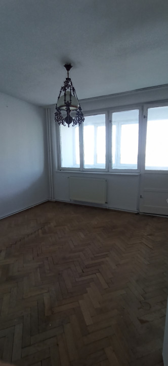 Apartament 2 camere, 45mp + 8mp balcon, etaj 5/10, zona Dambovita