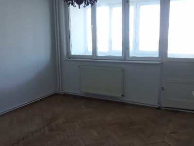 Apartament 2 camere, 45mp + 8mp balcon, etaj 5/10, zona Dambovita