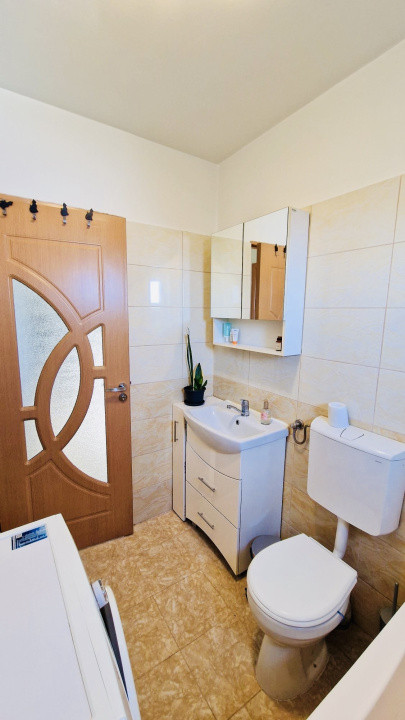 Apartament 3 camere, decomandat, 64mp, zona Girocului