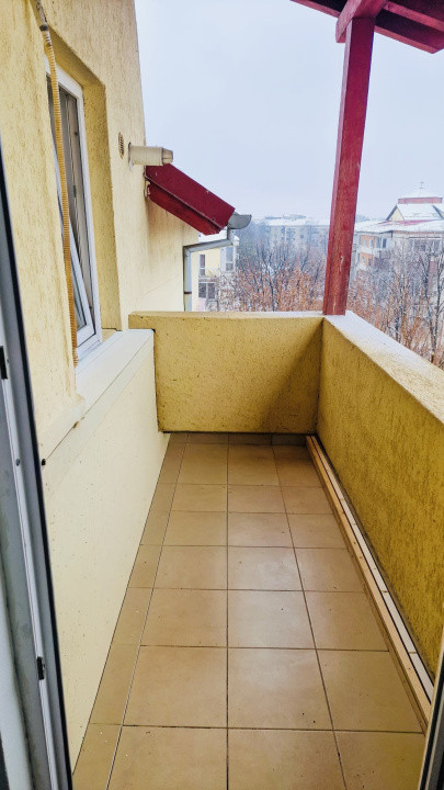 Apartament 3 camere, decomandat, 64mp, zona Girocului