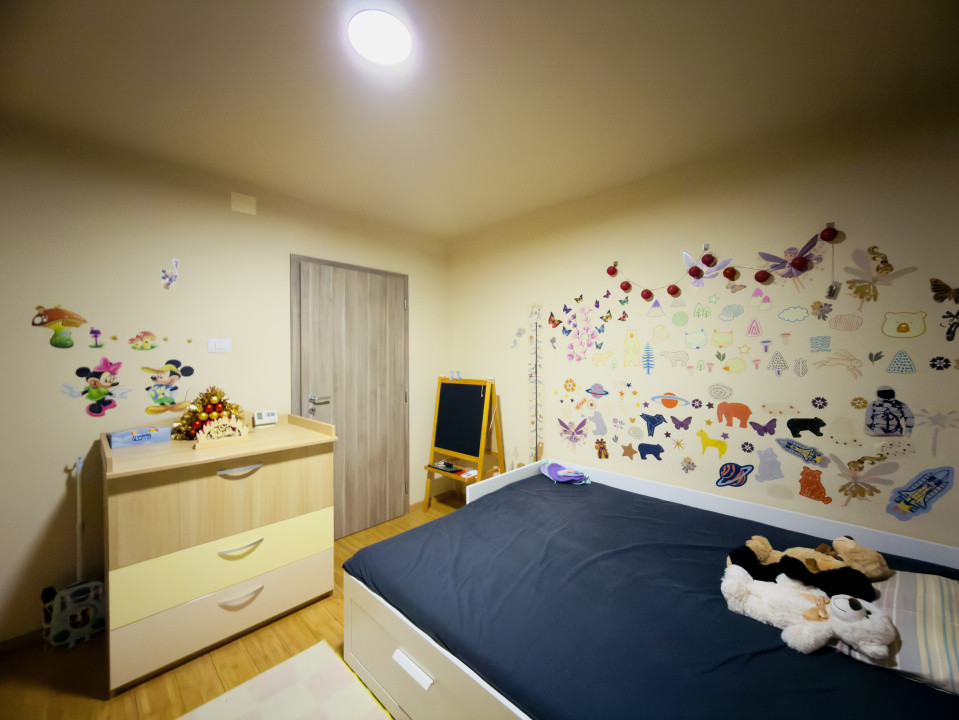 Apartament 4 camere, decomandat, etajul 2, 90mp utili - zona Steaua