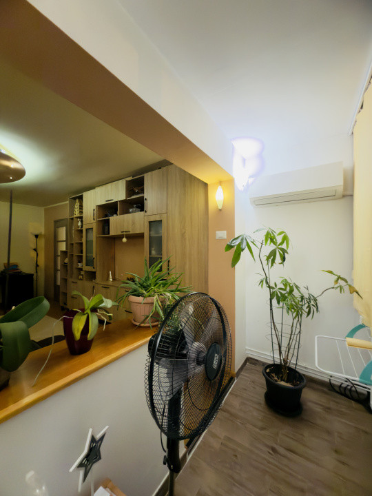 Apartament 4 camere, decomandat, etajul 2, 90mp utili - zona Steaua