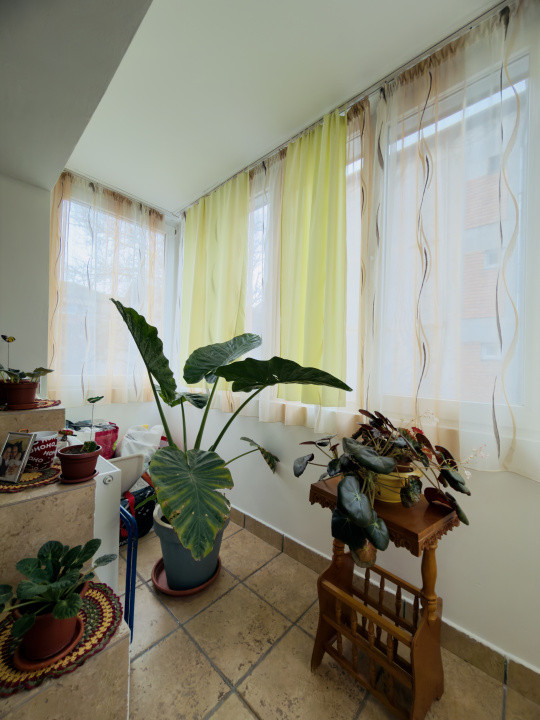 Apartament 4 camere, decomandat, etaj 2, 78mp in Bucovina