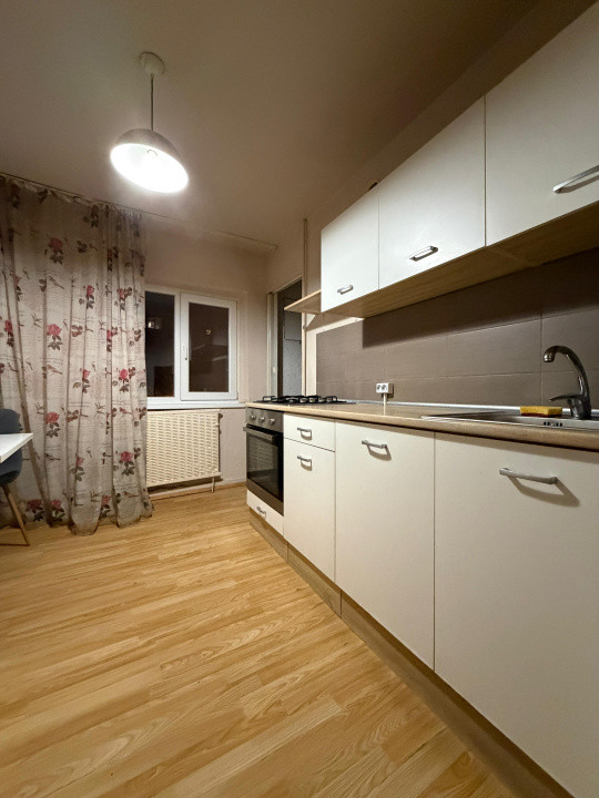 Apartament practic, 2 camere, etaj 1, 57 mp + 2 balcoane - Mehala