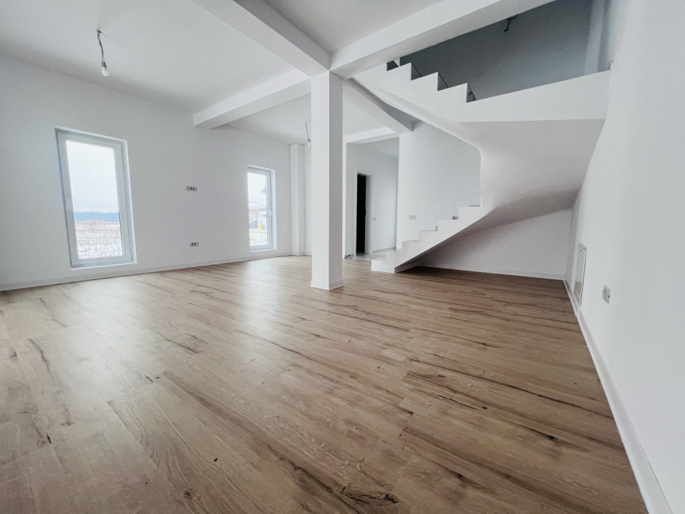 Duplex 3 camere, P+E, 91 mp utili, 250mp teren - Mosnita Veche