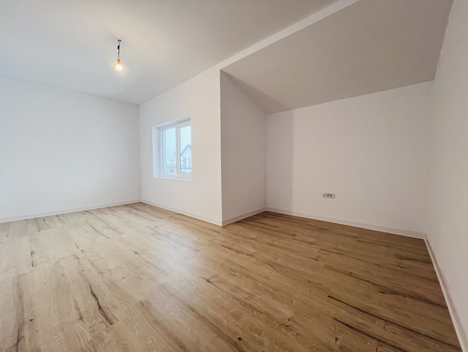 Duplex 3 camere, P+E, 91 mp utili, 250mp teren - Mosnita Veche