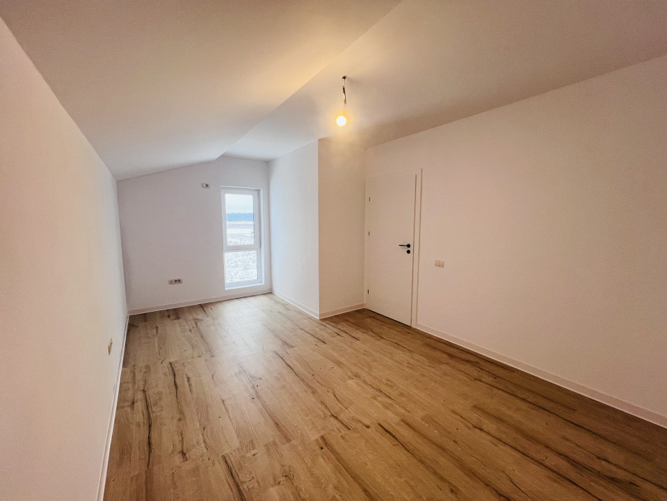 Duplex 3 camere, P+E, 91 mp utili, 250mp teren - Mosnita Veche