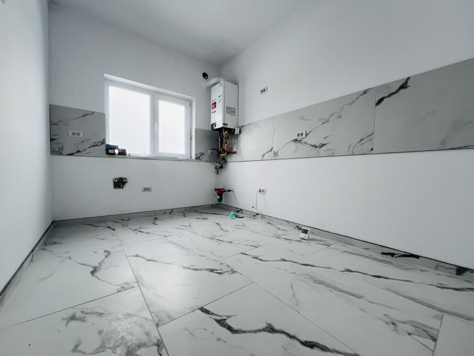 Duplex 3 camere, P+E, 91 mp utili, 250mp teren - Mosnita Veche