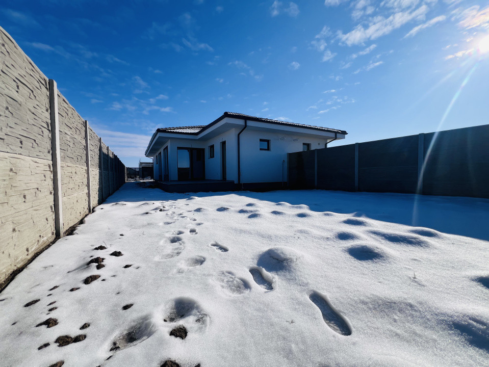 COMISION 0% Duplex 3 camere, parter, 72mp utili, 298mp teren in Urseni