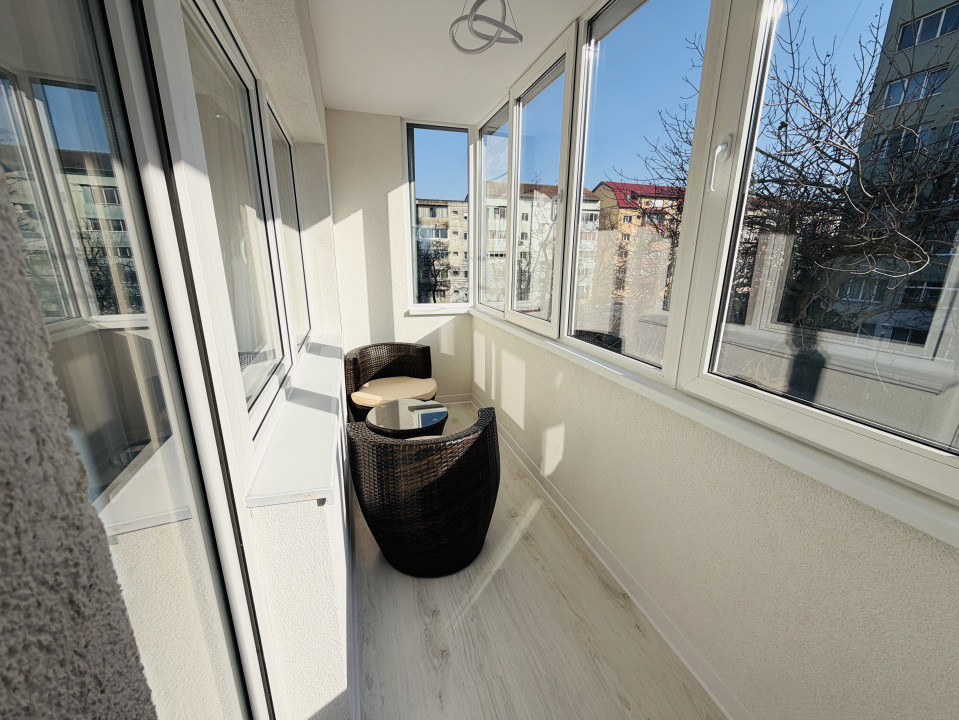 Apartament 3 camere, etaj 2, complet renovat, 67mp, zona Dambovita