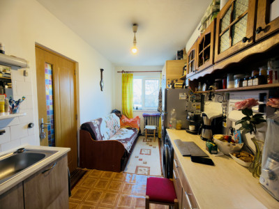 Garsoniera 21mp utili, etajul 1, zona Dambovita 