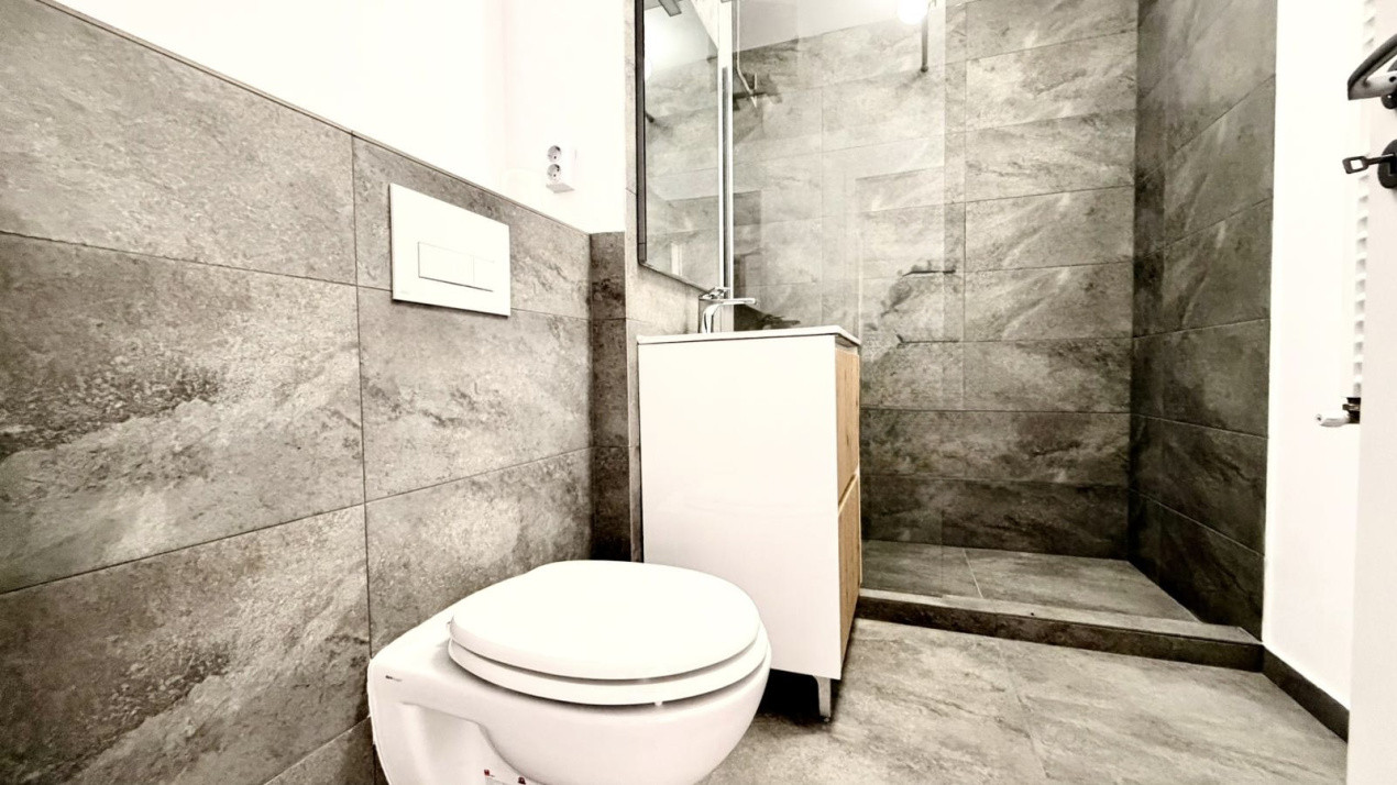 Apartament 2 camere, decomandat, parter, 56mp zona Dorobantilor 