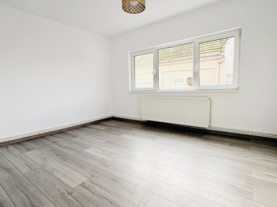 Apartament 2 camere, decomandat, parter, 56mp zona Dorobantilor 