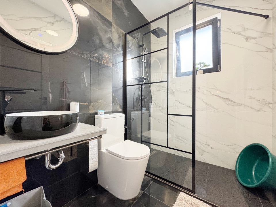 Duplex 3 camere 80mp utili+8mp terasa+anexe, 418mp teren, Mosnita Noua