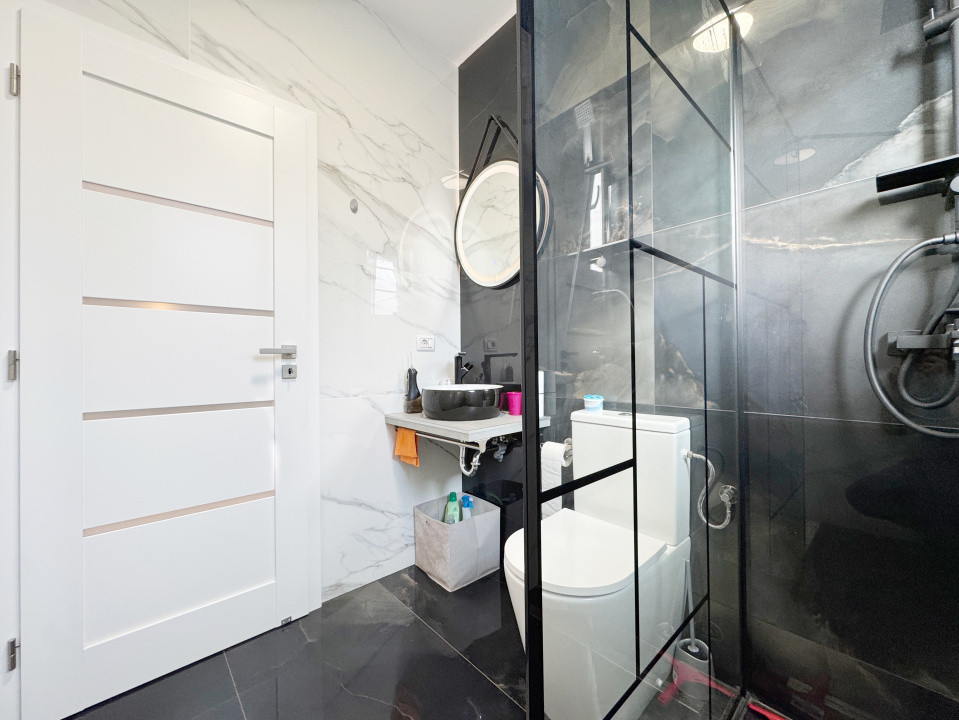 Duplex 3 camere 80mp utili+8mp terasa+anexe, 418mp teren, Mosnita Noua