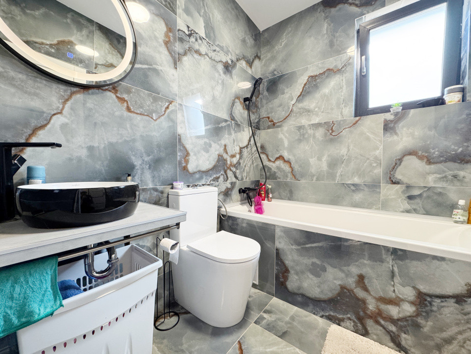 Duplex 3 camere 80mp utili+8mp terasa+anexe, 418mp teren, Mosnita Noua