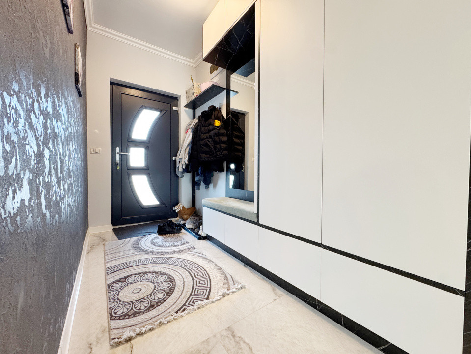 Duplex 3 camere 80mp utili+8mp terasa+anexe, 418mp teren, Mosnita Noua