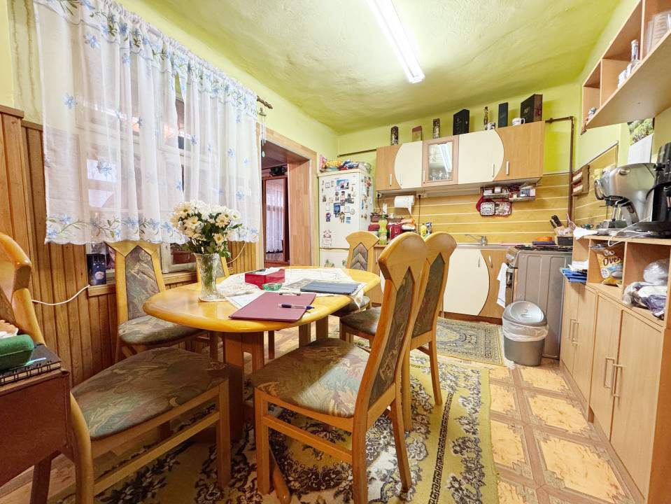 Casa 3 camere 80mp + curte individuala 372mp -zona Sagului