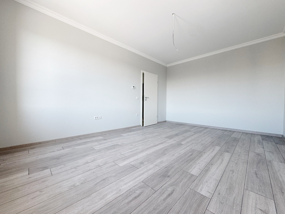 Apartament 2 camere decomandat 49mp utili + 4mp balcon, Giroc Hotel IQ