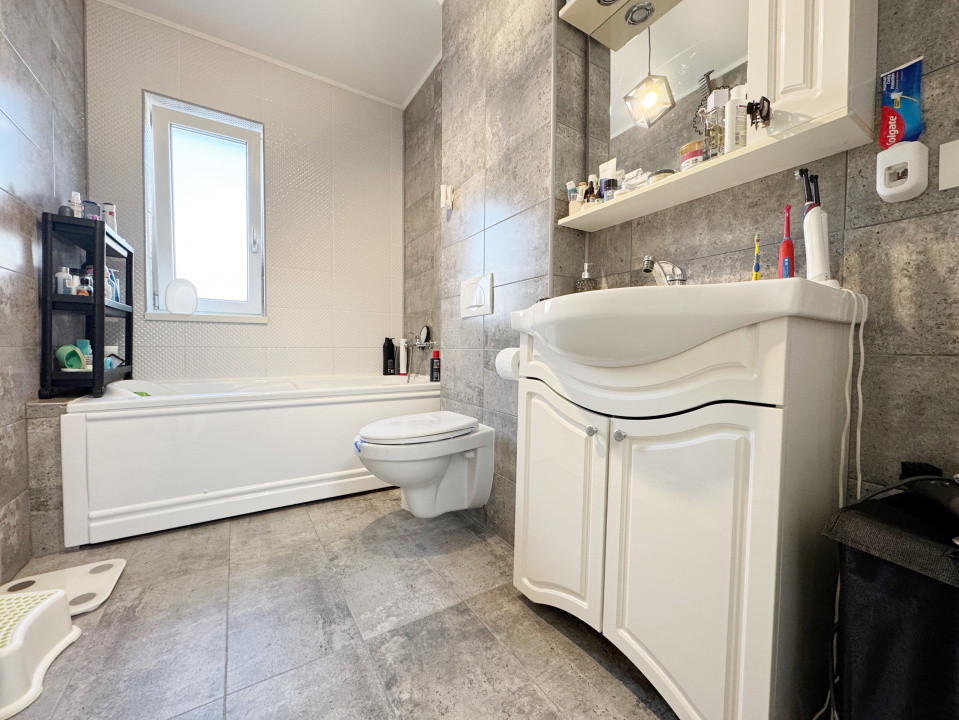 Apartament 2 camere 47mp utili + terasa 16mp, Giroc