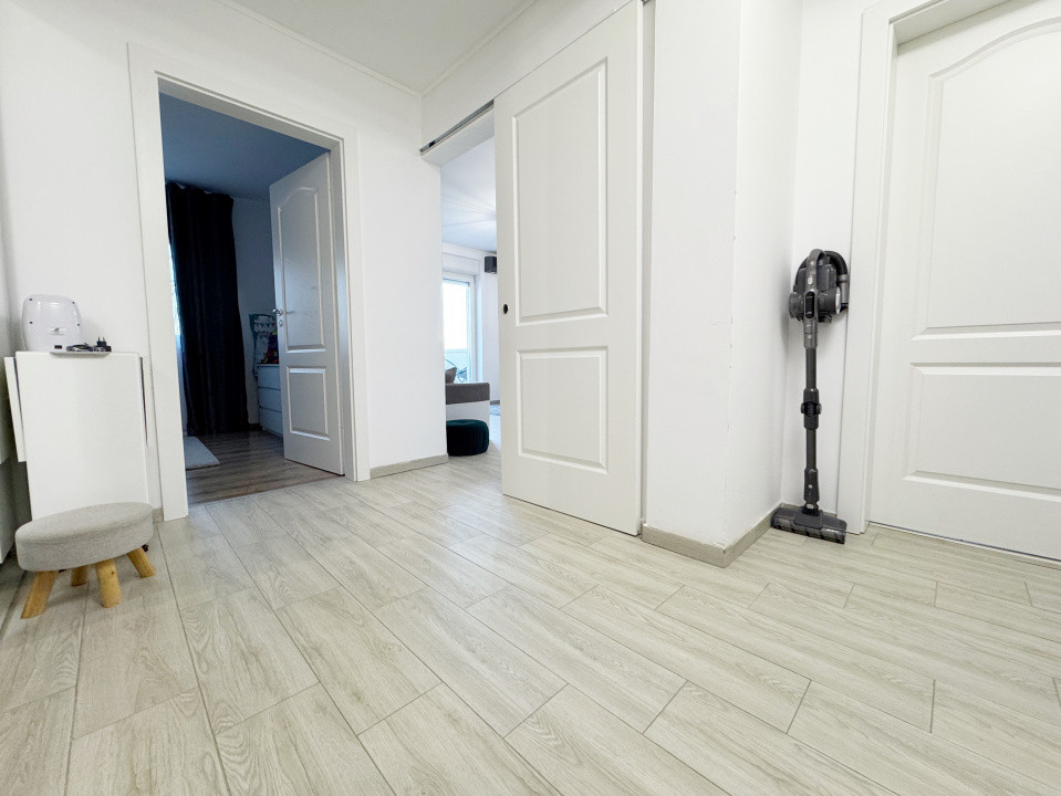 Apartament 2 camere 47mp utili + terasa 16mp, Giroc