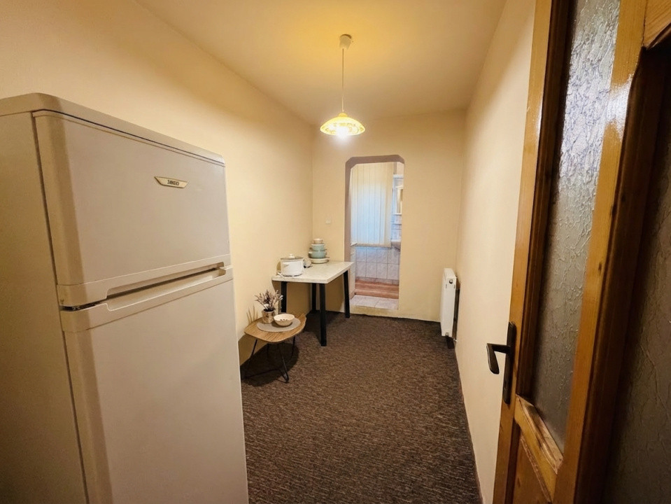 Apartament 1 camera, decomandat, parter, zona Fratelia 