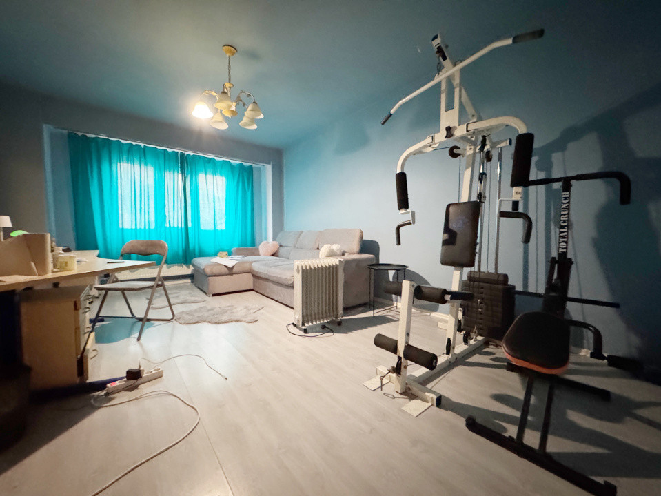 Apartament 3 camere decomandat 110mp utili, vedere pe 2 parti-Soarelui