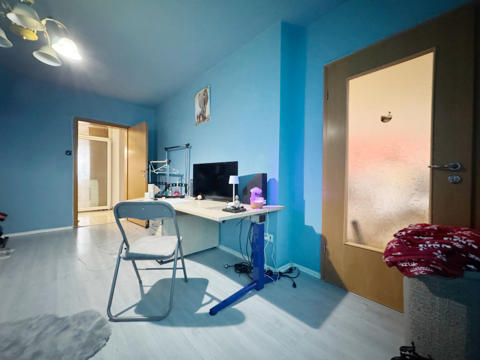 Apartament 3 camere decomandat 110mp utili, vedere pe 2 parti-Soarelui