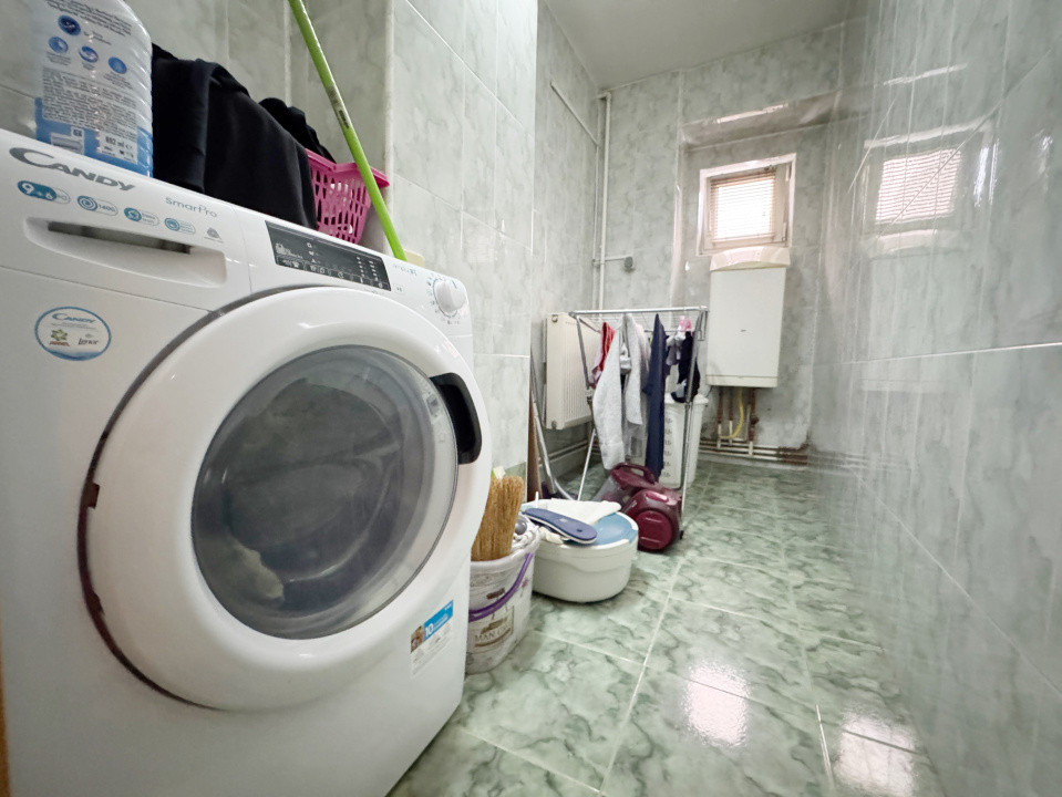 Apartament 3 camere decomandat 110mp utili, vedere pe 2 parti-Soarelui