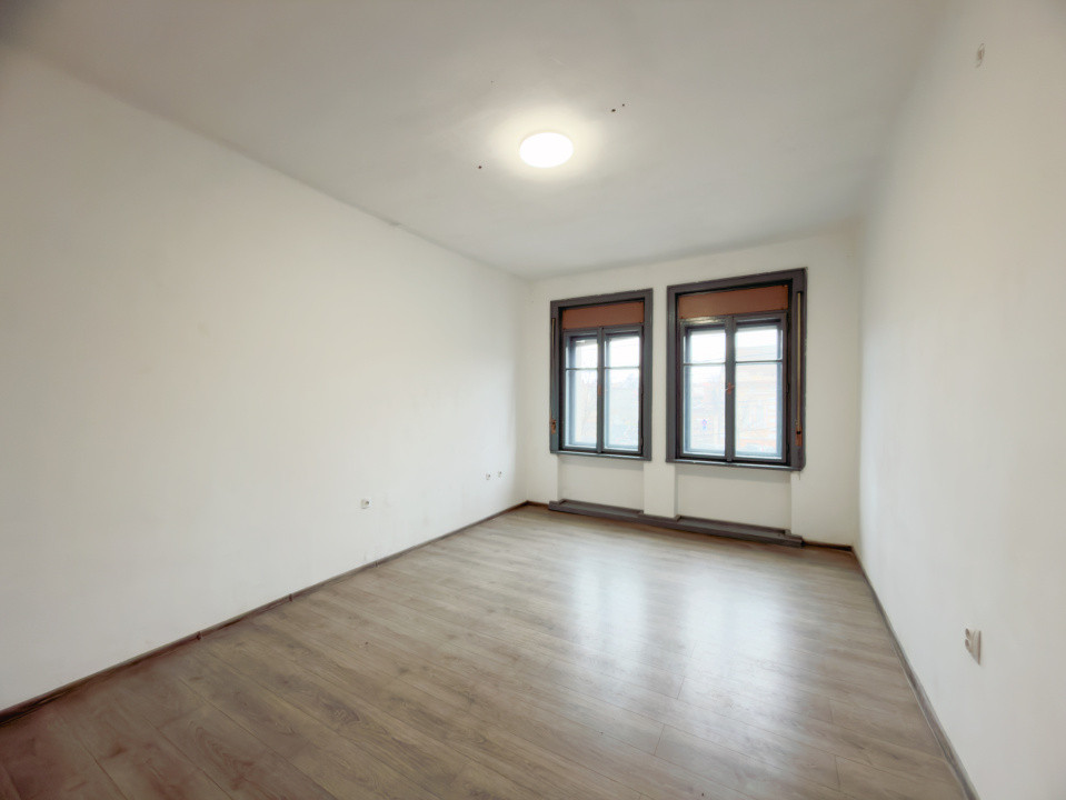 Apartament 1 camera, decomandat, parter, 41mp utili, zona Sinaia 