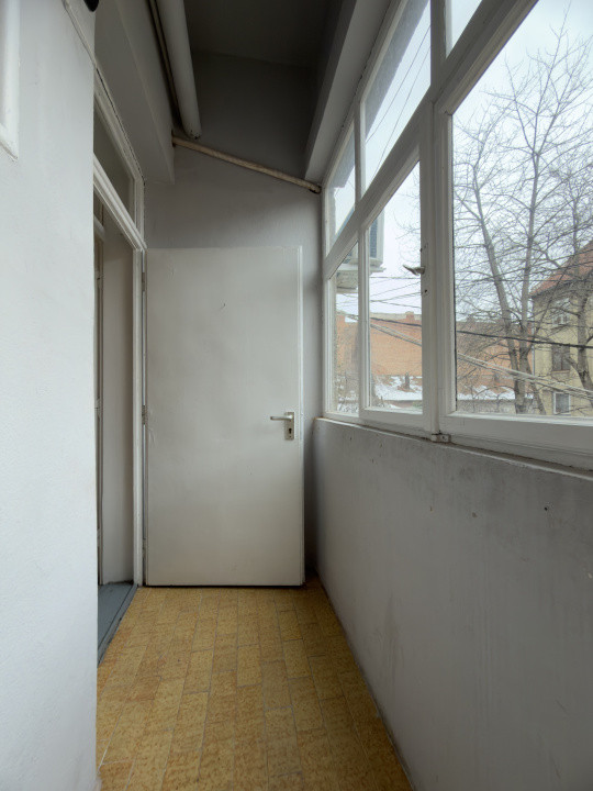 Apartament 1 camera, decomandat, parter, 41mp utili, zona Sinaia 