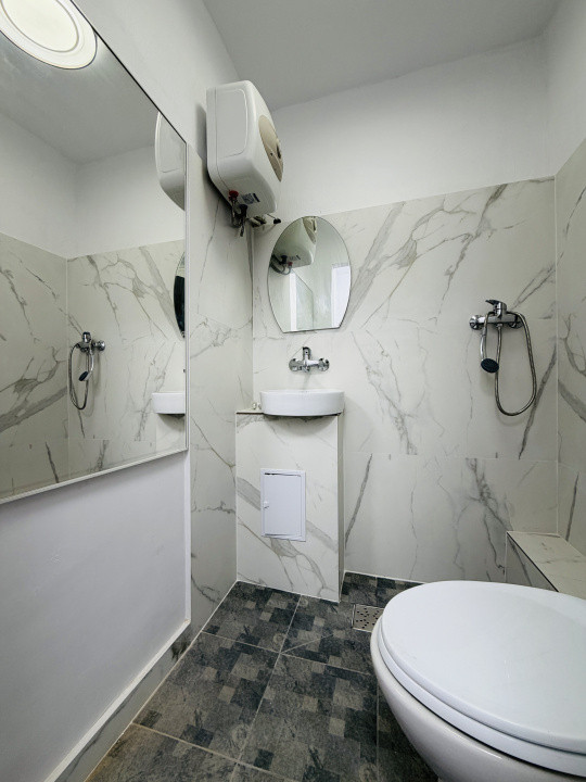 Garsoniera, 14mp, etaj 4, zona Fratelia