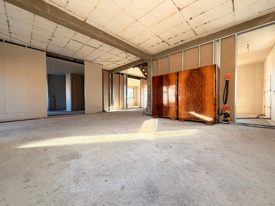 Casa 12 camere, 320 mp utili, teren 1500 mp - GATAIA