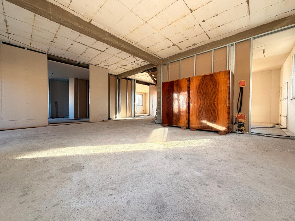 Casa 12 camere, 320 mp utili, teren 1500 mp - GATAIA