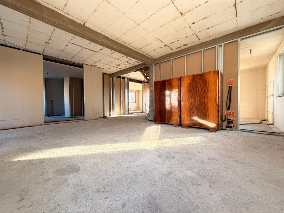 Casa 12 camere, 320 mp utili, teren 1500 mp - GATAIA