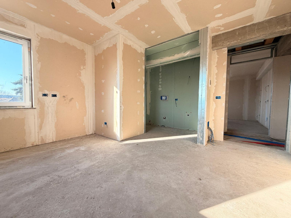 Casa 12 camere, 320 mp utili, teren 1500 mp - GATAIA