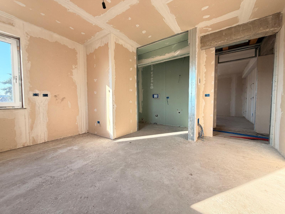 Casa 12 camere, 320 mp utili, teren 1500 mp - GATAIA