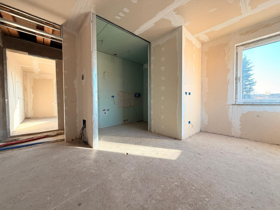 Casa 12 camere, 320 mp utili, teren 1500 mp - GATAIA