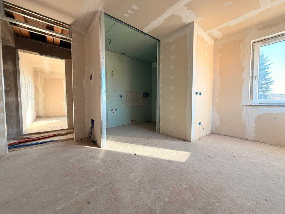 Casa 12 camere, 320 mp utili, teren 1500 mp - GATAIA