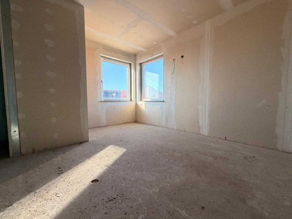 Casa 12 camere, 320 mp utili, teren 1500 mp - GATAIA