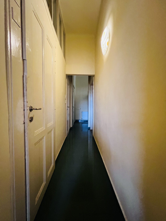 Apartament cu 2 camere, decomandat, 80mp, etaj 1 - Complex Studentesc