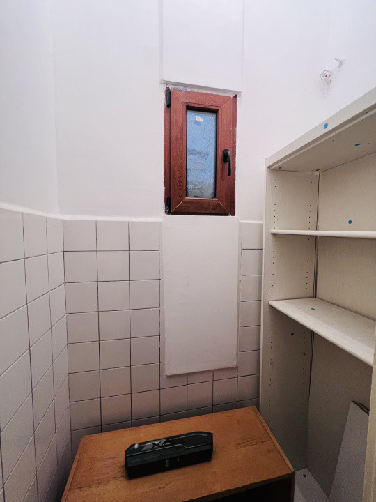 Apartament cu 2 camere, decomandat, 80mp, etaj 1 - Complex Studentesc