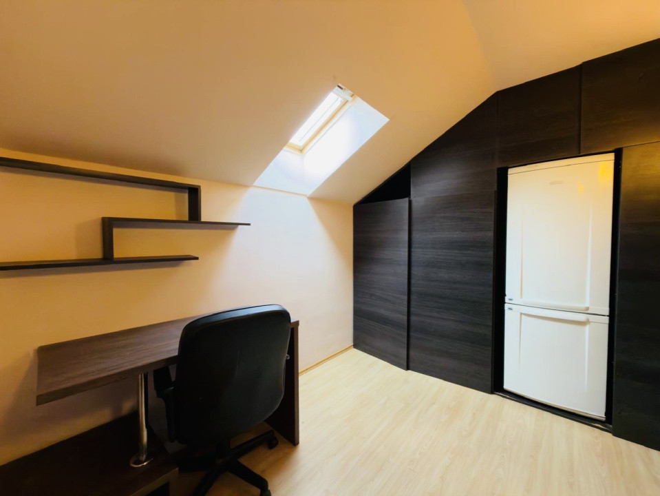 Apartament 2 camere, decomandat, etaj 5, zona Freidorf