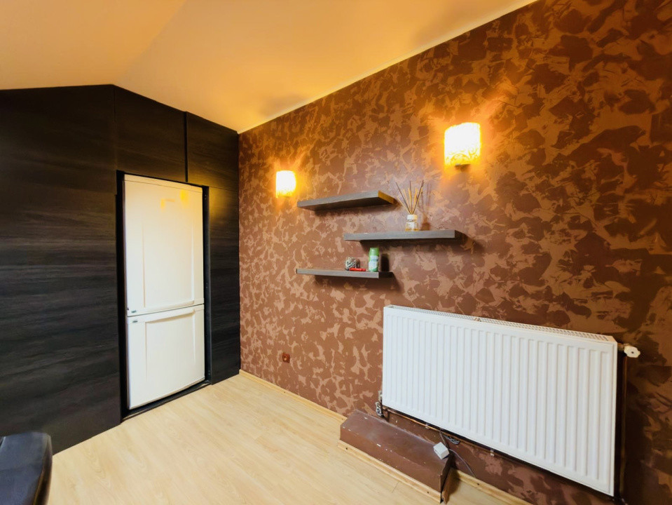 Apartament 2 camere, decomandat, etaj 5, zona Freidorf