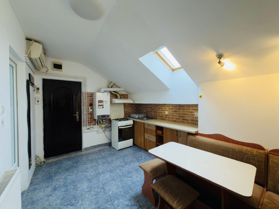 Apartament 2 camere, decomandat, etaj 5, zona Freidorf