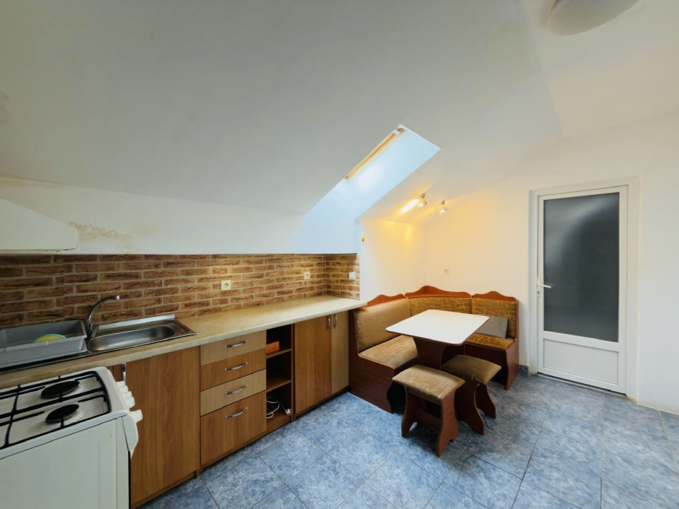 Apartament 2 camere, decomandat, etaj 5, zona Freidorf